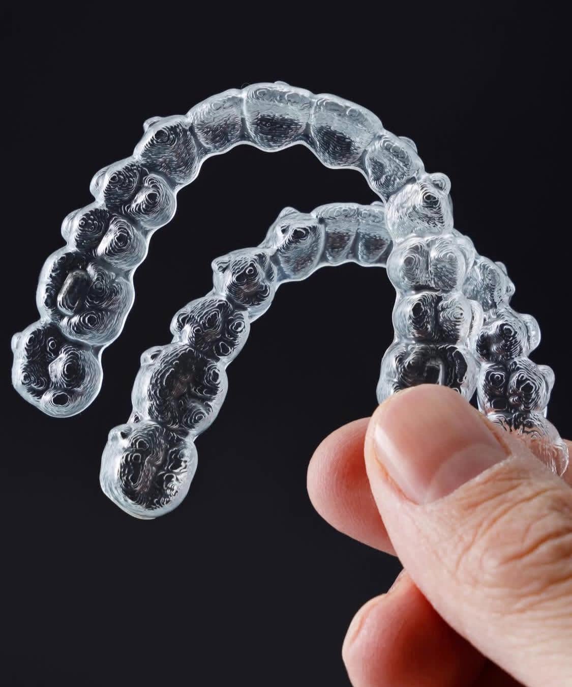 Clear aligners for discreet orthodontics at mySmile Tirana